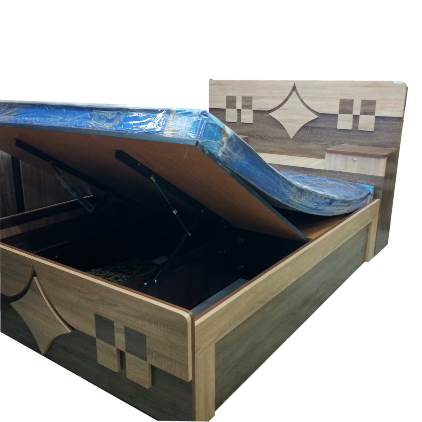 Bed hydraulic with Box storage , Queen size 5/7 bed ( Engineering Wood )