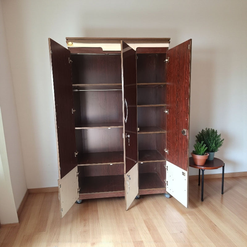 Bed room set furniture ( MDF Wood )